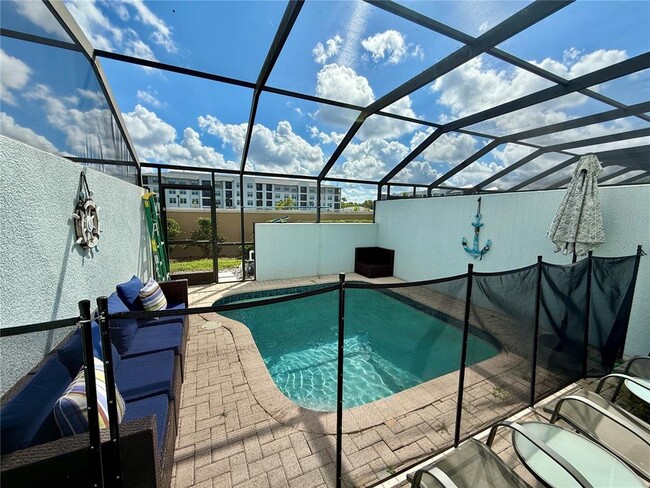 property at 2595 Maneshaw Ln