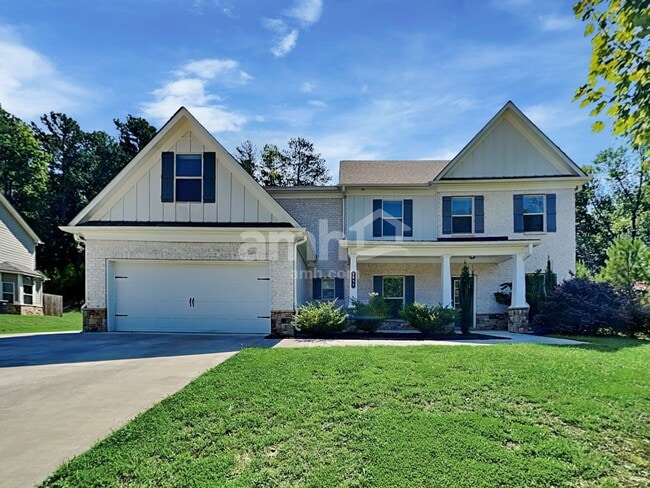 property at 1090 Victoria Walk Ln
