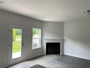 1138 Chastain Dr in Sugar Hill, GA - Building Photo - Building Photo