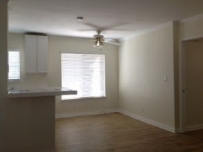 732 E Lexington Ave-Unit -UNIT 8 in El Cajon, CA - Foto de edificio - Building Photo