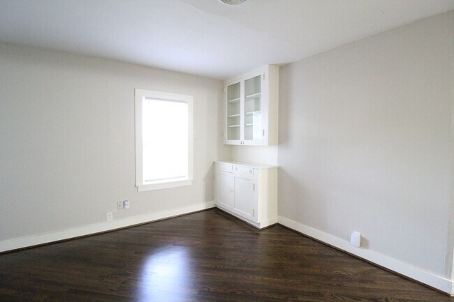 4613 Cambridge St in Kansas City, KS - Building Photo - Building Photo