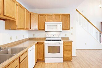 118 Greenwich Ct in Charlottesville, VA - Building Photo - Building Photo