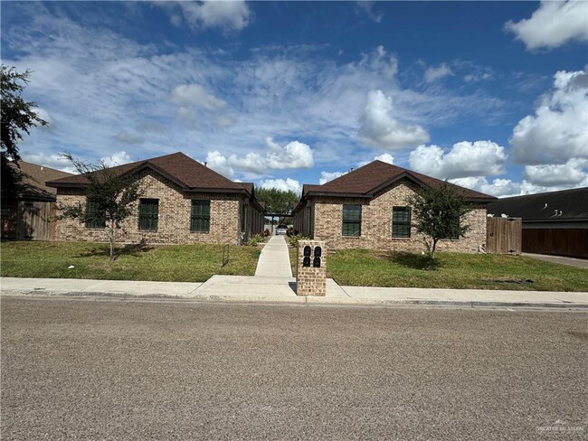 1907 Villa Linda Ave in Edinburg, TX - Foto de edificio - Building Photo