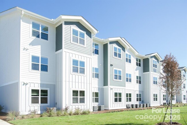 225 Rhyne Rd in Charlotte, NC - Building Photo - Building Photo