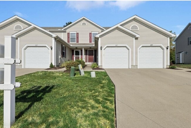 407 Rachel Ln in Avon Lake, OH - Building Photo - Building Photo