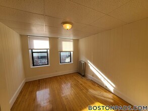 437 Cambridge St, Unit 33 in Boston, MA - Building Photo - Building Photo