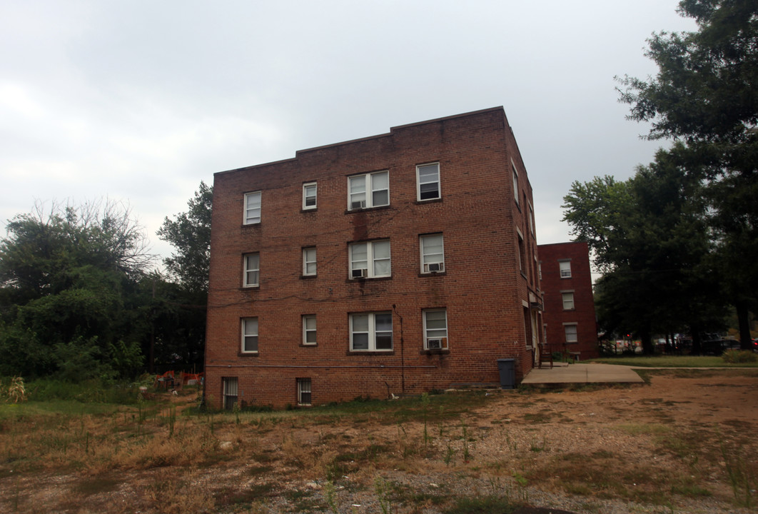 719 49th St NE in Washington, DC - Building Photo