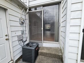 6094 Andover Blvd in Garfield Heights, OH - Building Photo - Building Photo