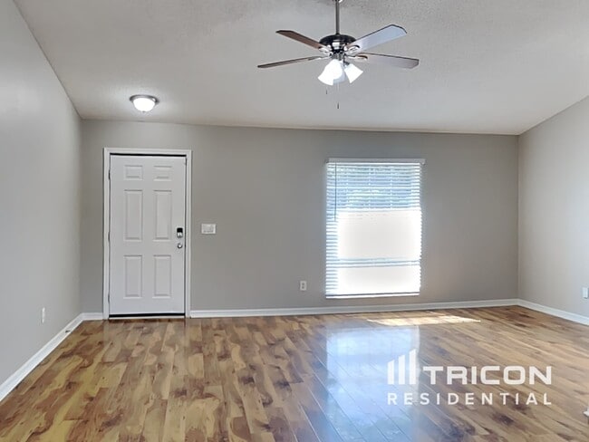 7 Birchtree Way in Palm Coast, FL - Building Photo - Building Photo
