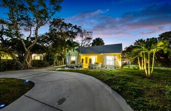 727 S Lake Dr in Lantana, FL - Building Photo - Building Photo
