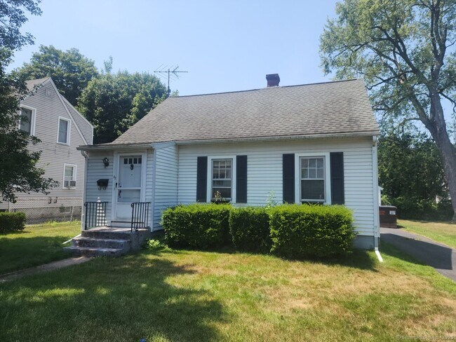 43 McKenzie St in Middletown, CT - Foto de edificio - Building Photo