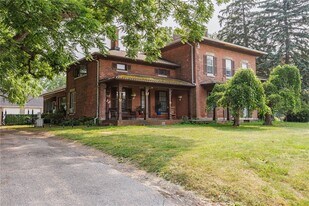 981 Latta Rd in Rochester, NY - Building Photo