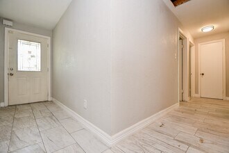 5811 Greencraig Dr in Houston, TX - Building Photo - Building Photo