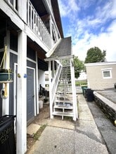 208 Cleveland Ave in Waynesboro, PA - Building Photo - Building Photo