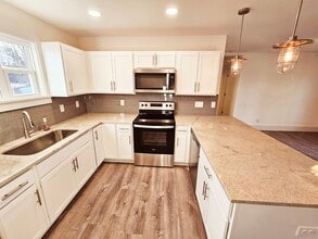 1219 N 7th St, Unit B in Nashville, TN - Foto de edificio - Building Photo