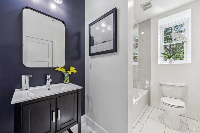 30 Corte Sereno in Kentfield, CA - Building Photo - Building Photo