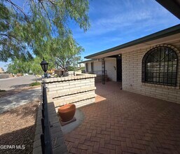 316 Barbaree Dr in El Paso, TX - Building Photo - Building Photo