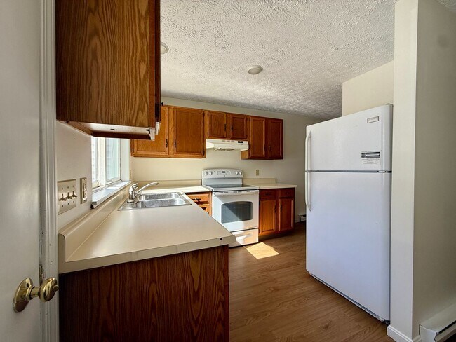 37 Oakwood Terrace in Brunswick, ME - Building Photo - Building Photo