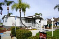 Country Lake Mobile Home Community photo'
