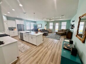 454 Locksley Dr in Panama City Beach, FL - Building Photo - Building Photo