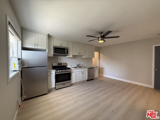 property at 1505 Cochran Ave
