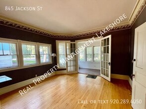 845 Jackson St in Oshkosh, WI - Building Photo - Building Photo