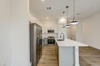 2906 Stevens St in Houston, TX - Building Photo - Building Photo