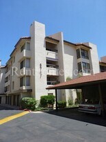 6747 Friars Rd in San Diego, CA - Building Photo