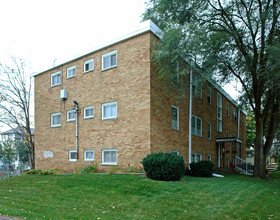 Ran Hill Terrace Apartments in St. Paul, MN - Building Photo - Building Photo