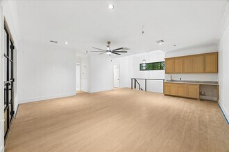 5 Buttonbush Ct in Spring, TX - Building Photo - Building Photo