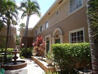 2961 NE 185th St in Aventura, FL - Building Photo - Building Photo