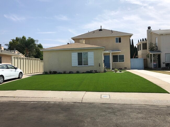 property at 8422 Glider Ave
