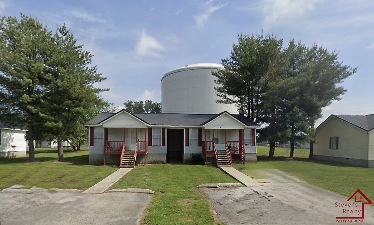 155 Dogwood Pointe Dr in McMinnville, TN - Foto de edificio