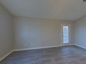 255 Legend Oaks Dr in Columbia, SC - Building Photo - Building Photo