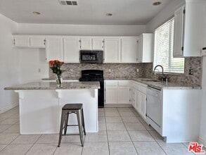 7637 Pinot Pl in Rancho Cucamonga, CA - Building Photo - Building Photo