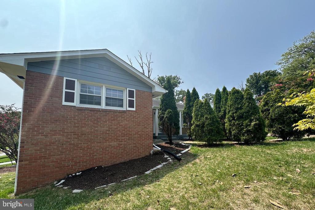 9226 Limestone Pl in College Park, MD - Building Photo