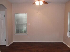122 Brown St in Hutto, TX - Building Photo - Building Photo