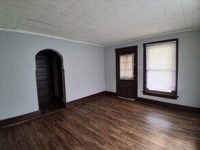 1218 Chandler St in Danville, IL - Building Photo - Building Photo