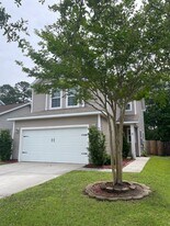 8806 Shadowglen Dr in North Charleston, SC - Building Photo