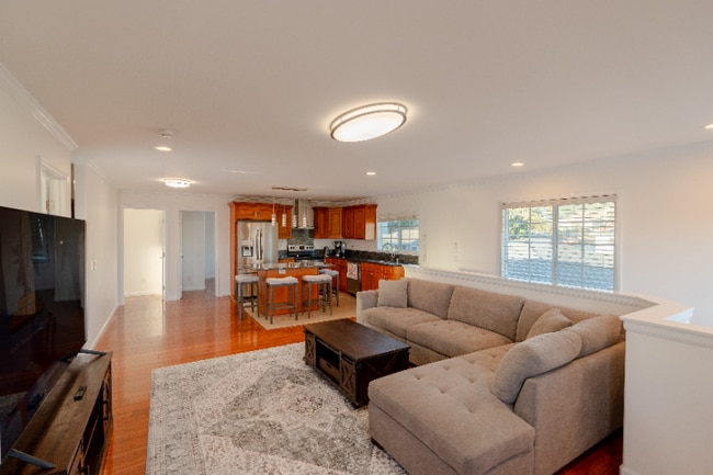 property at 2240 Metcalf St
