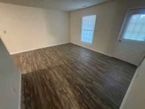 631 W Main St in Hogansville, GA - Building Photo - Building Photo