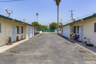 25501 Jane St in San Bernardino, CA - Foto de edificio - Building Photo