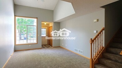 725 Evergreen Cir in Hudson, WI - Building Photo - Building Photo