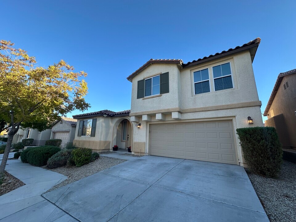 9223 Wittig Ave in Las Vegas, NV - Building Photo