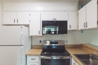 1173 Honey Trl in Walnut Creek, CA - Building Photo - Building Photo