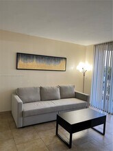 1341 SE 3rd Ave in Dania Beach, FL - Building Photo - Building Photo