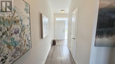 142 Red pine St in Blue Mountains, ON - Building Photo - Building Photo