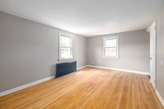 Nottingham Apartments in Hamilton, NJ in Hamilton, NJ - Building Photo - Interior Photo