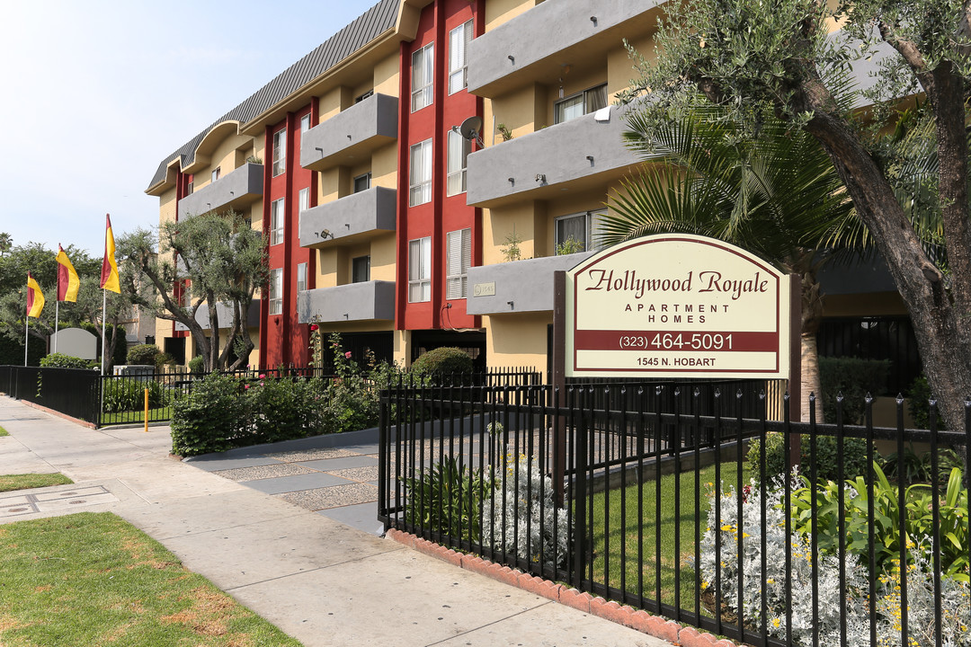 Hollywood Royale Apartments in Los Angeles, CA - Building Photo