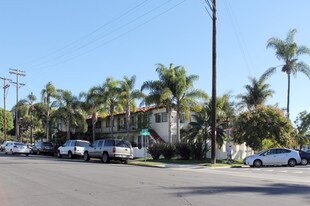 Tropicana Apartments in Coronado, CA - Building Photo